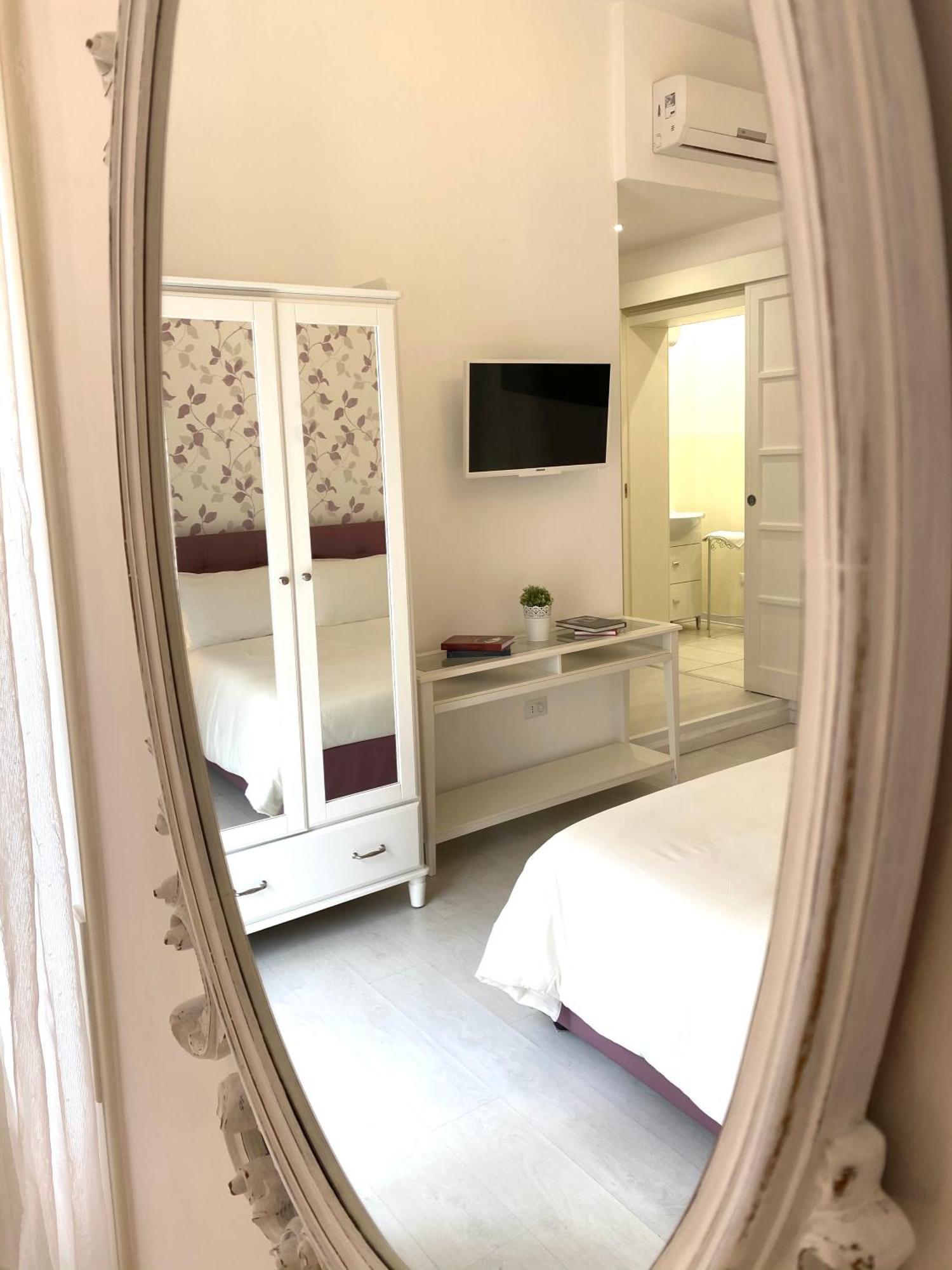 Bed and Breakfast Dai 3 Santi Лечче Экстерьер фото